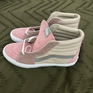 Vans men’s  Pink and Tan High-Top suede Sneakers